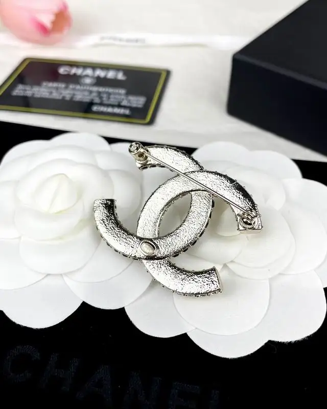 Chanel Brooch 1lyx29 (7)